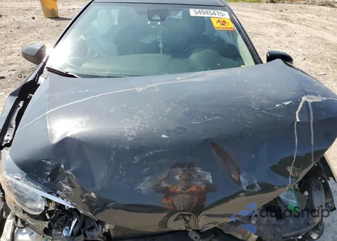 2018 Toyota Corolla L z USA, uszkodzony, nr VIN 2T1BURHE7JC041718